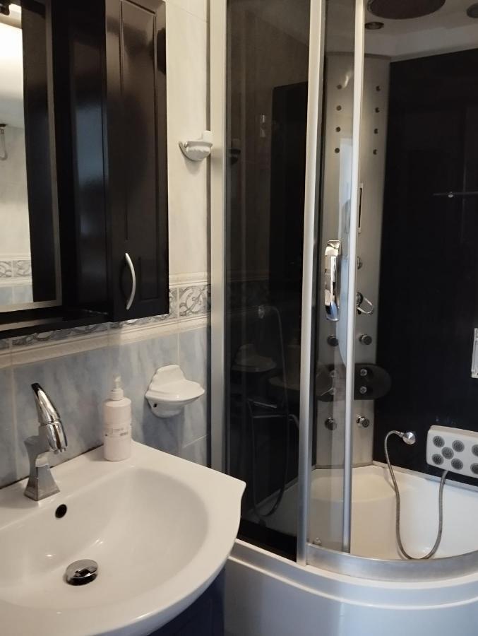 Bea City Center Apartment Tirana Bagian luar foto